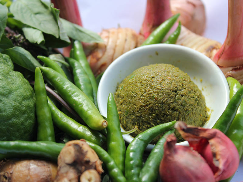 Green curry paste